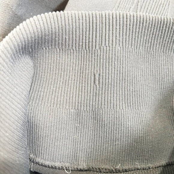 🌷SALE Lululemon Flow and Go Cropped Leggings Size 4 Black Yoga Workout - Picture 11 of 11